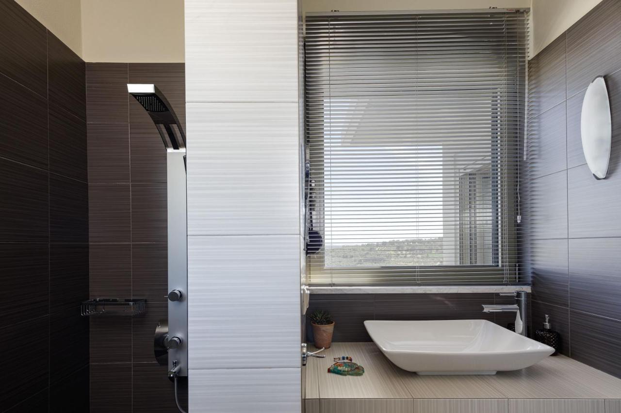 איה טריאס Rizes Villa With Jacuzzi & Heated Pool מראה חיצוני תמונה