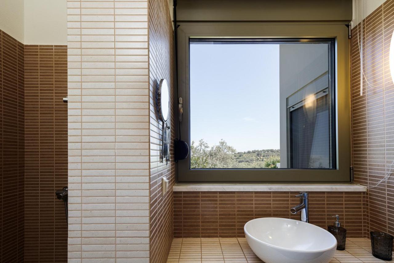 איה טריאס Rizes Villa With Jacuzzi & Heated Pool מראה חיצוני תמונה